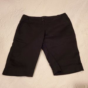 Casual Chic Black shorts